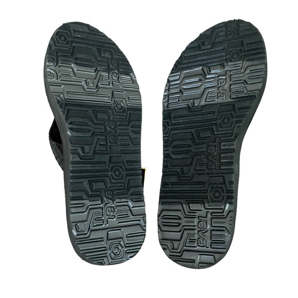 NWT Teva Mush 2 Women’s Black thong flip flop Sandal Size 6 - Picture 5 of 7